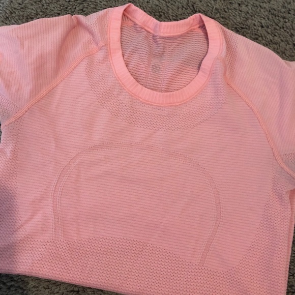 lululemon athletica Tops - Lulu workout top
